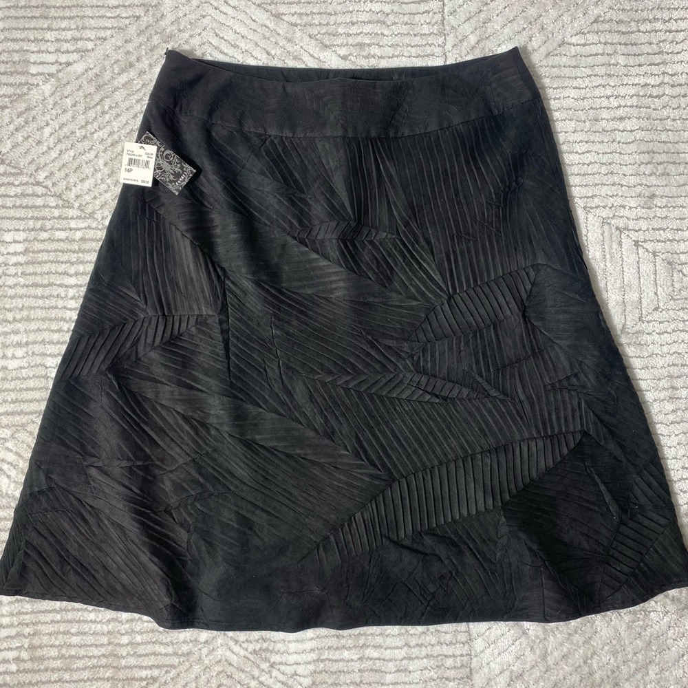 Sojo Petite Pattern Textured Lined A-Line Skirt Black 14P